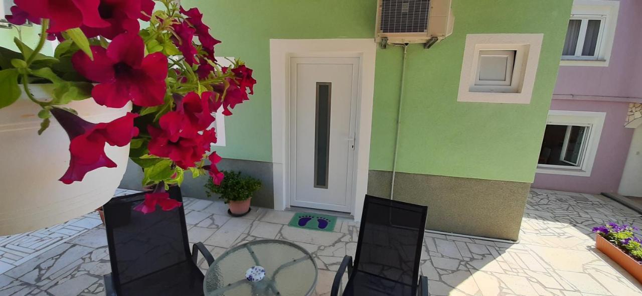 Ema & Sea Apartment'S With Free Private Parking Pula Exterior photo