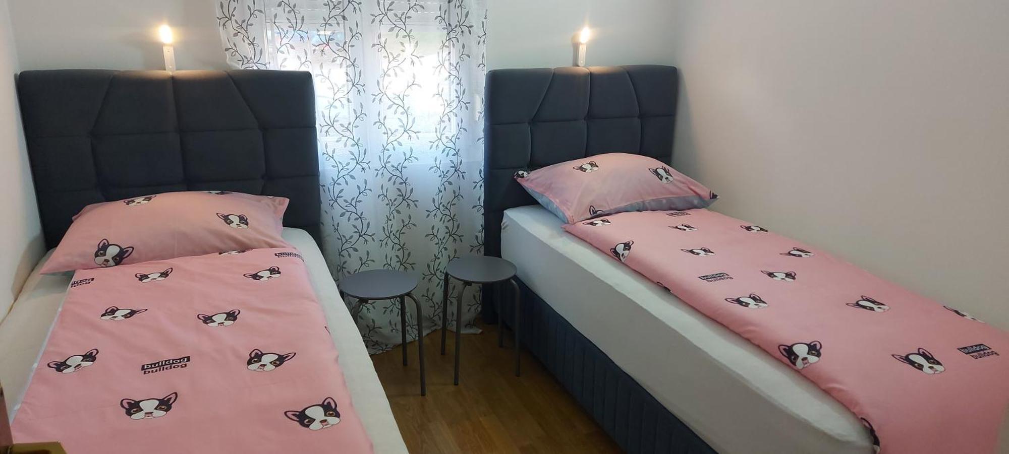 Ema & Sea Apartment'S With Free Private Parking Pula Exterior photo