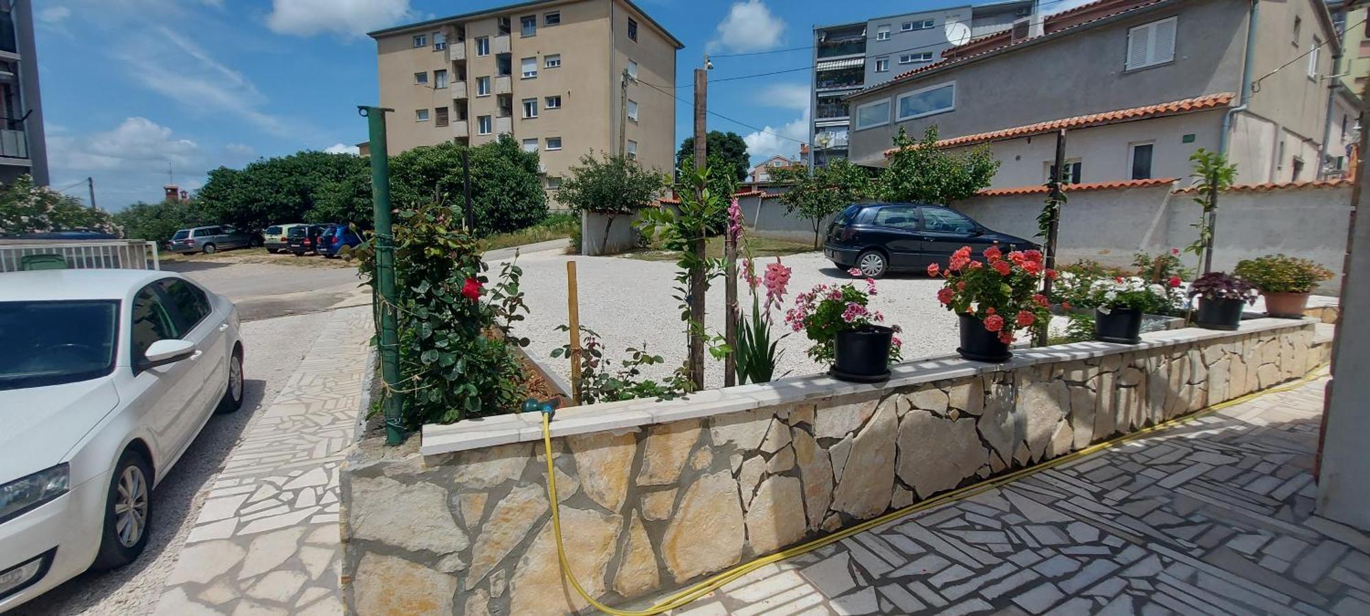Ema & Sea Apartment'S With Free Private Parking Pula Exterior photo