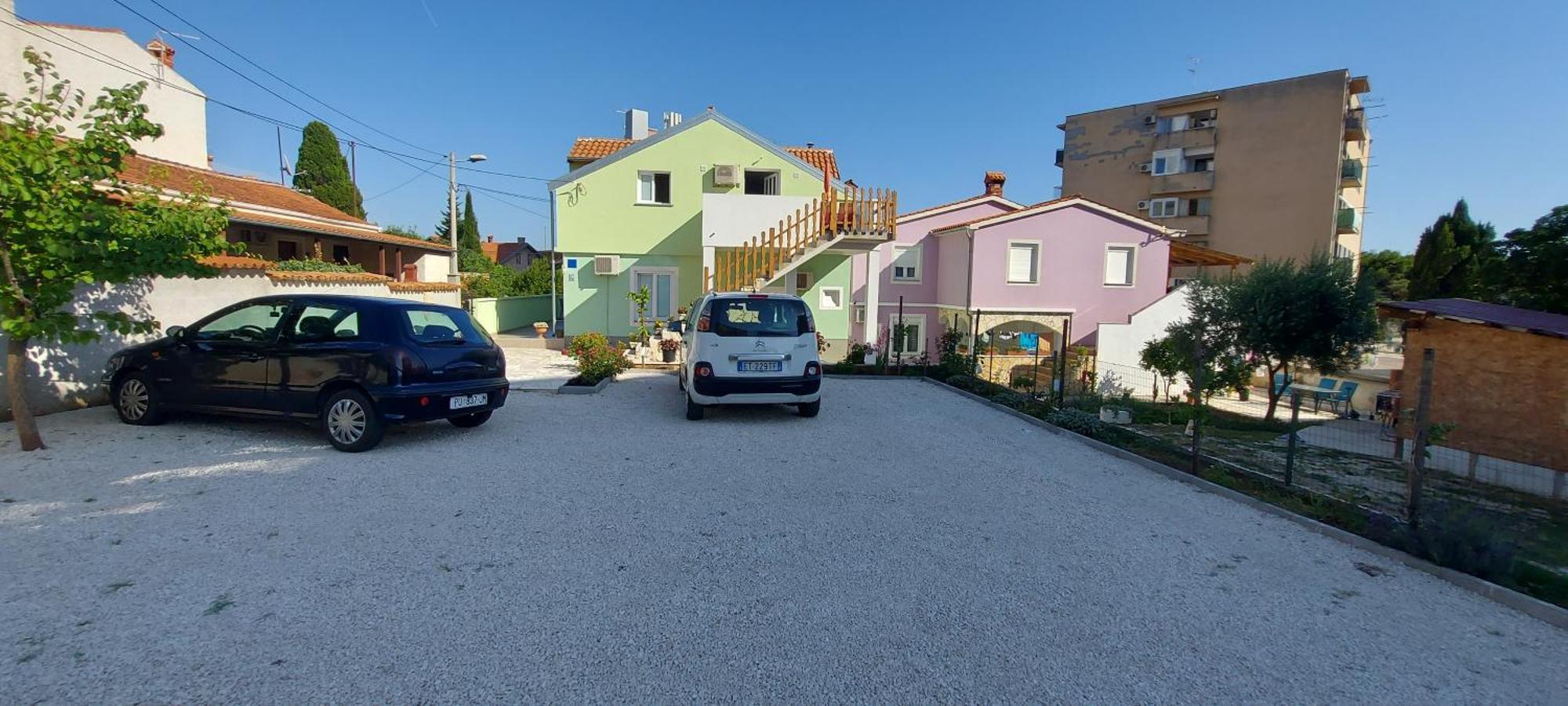 Ema & Sea Apartment'S With Free Private Parking Pula Exterior photo